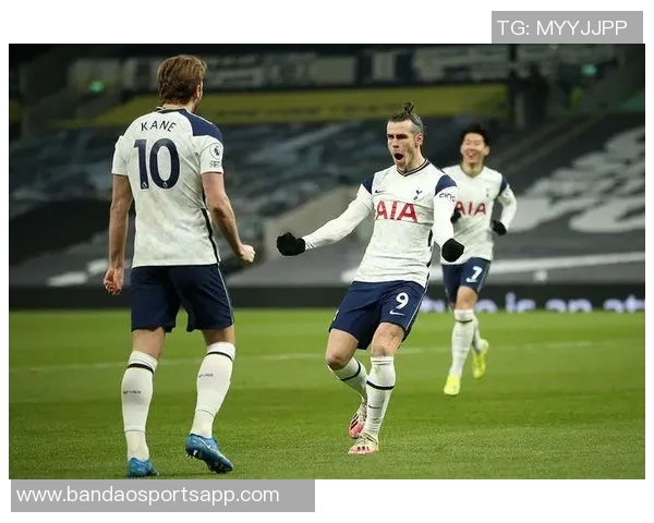 维尼修斯拒绝皇马税后2000万年薪续约报价欲求3000万年薪引发关注