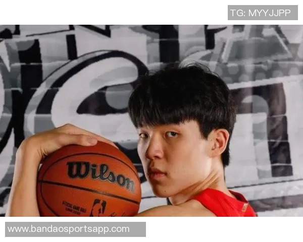 开拓者球迷嘉年华对抗赛黑队险胜白队杨瀚森队友夏普荣膺MVP称号