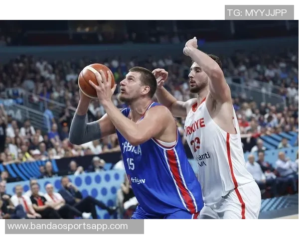 申京24岁前助攻上双创中锋历史第二仅次于约基奇39次