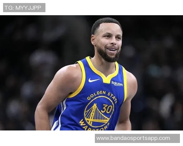 库里三分神话再续生涯单场9三分次数超越众星总和两次