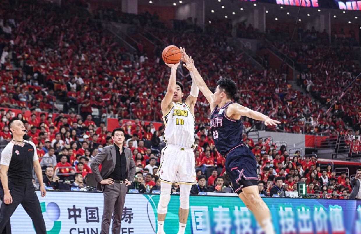 孙铭徽18分，辽宁轻取吉林，赢得10连胜